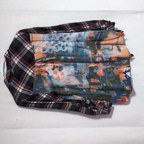 Tolani Collection Black Plaid Long Sleeve Button Up with Back Knit Design Medium - Picture 5 of 5